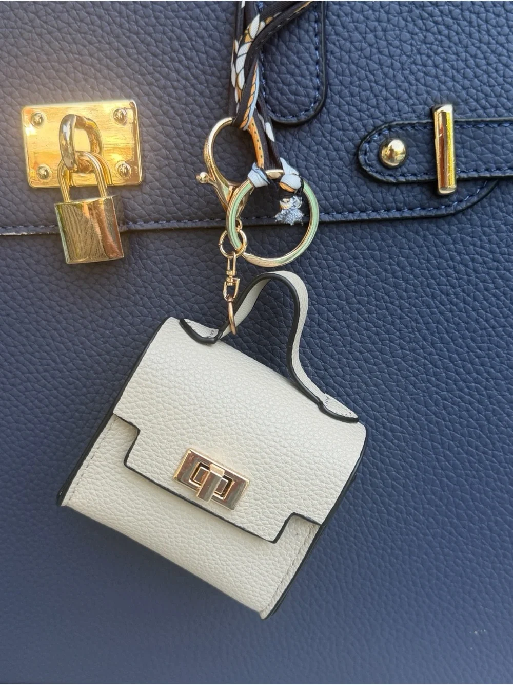 Mini Handbag Bag Charm AirPods Holder Keychain Cream NWT Cream & Gray